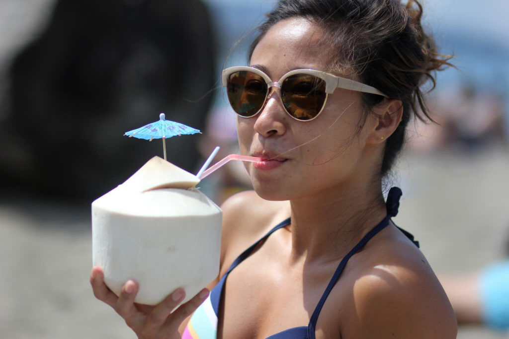 Польза и вред кокосовой воды (молочка)