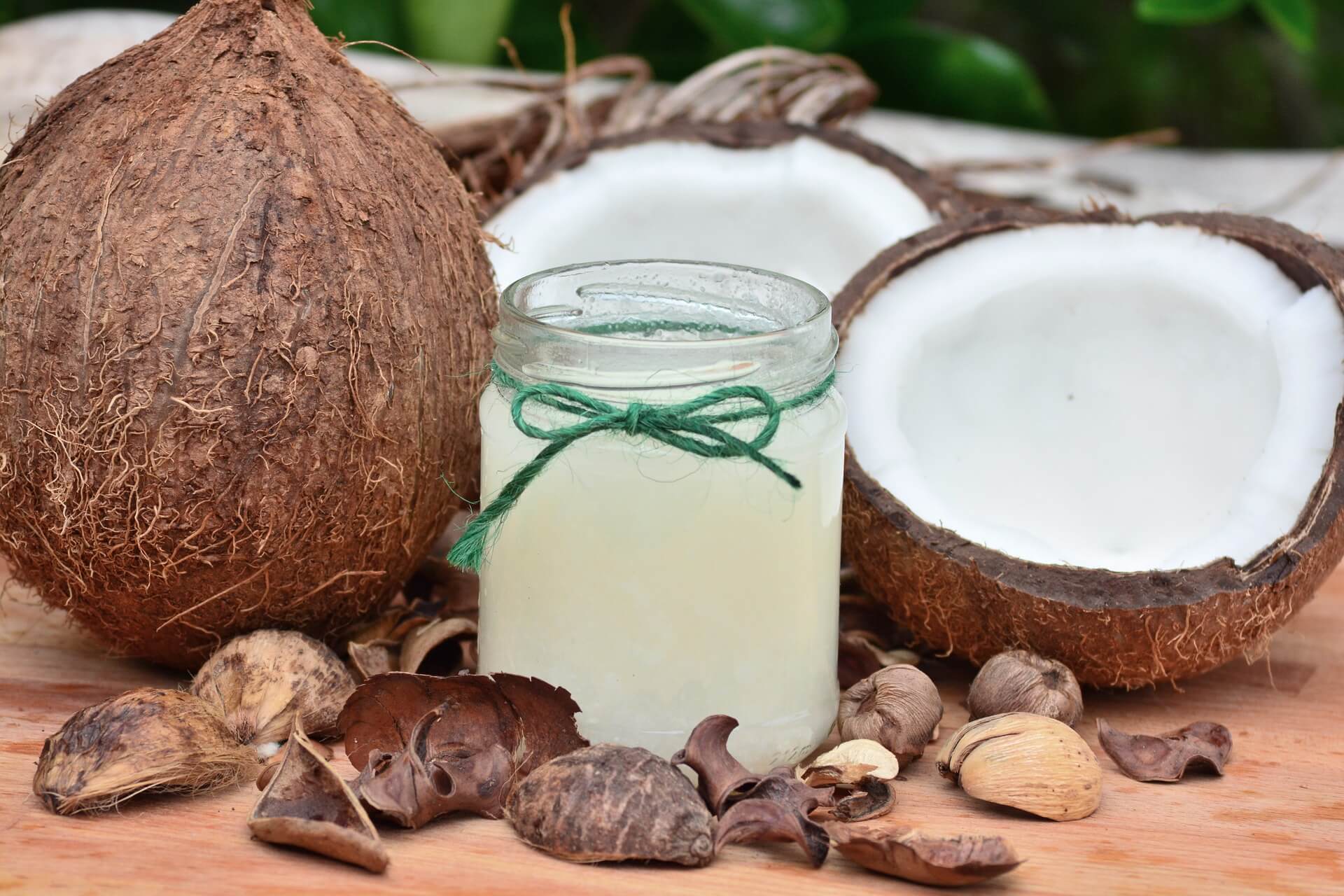 Как выбрать вкусный кокос и проверить на свежесть