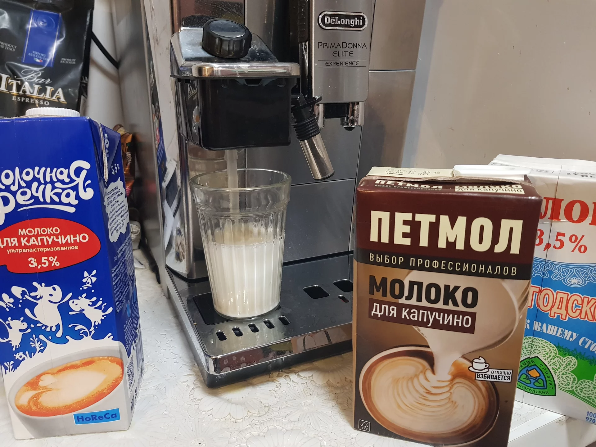 Как правильно взбивать молоко для капучино в домашних условиях